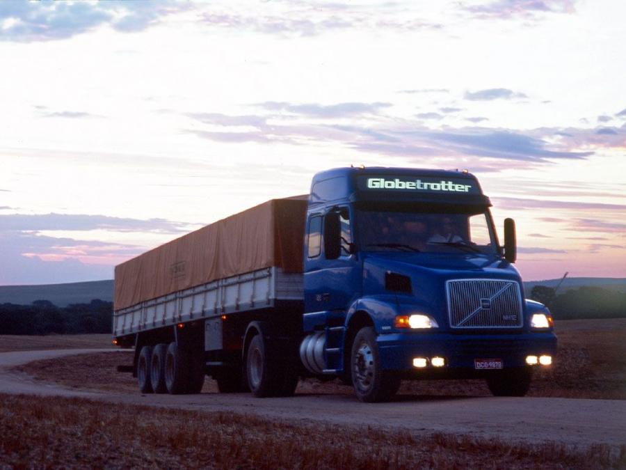 Volvo NH 4x2 1996 года  (фото 5 из 10)